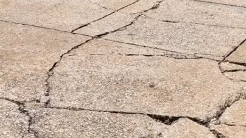 repair-large-cracks-in-concrete-driveway-1000x486